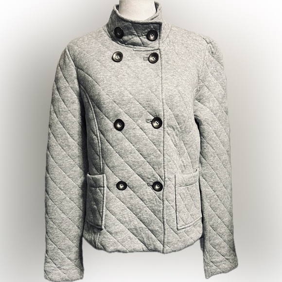 CAbi Jackets & Blazers - EUC Cabi SZ M quilted double breasted jacket w/2 front pockets, bust 42”-46”